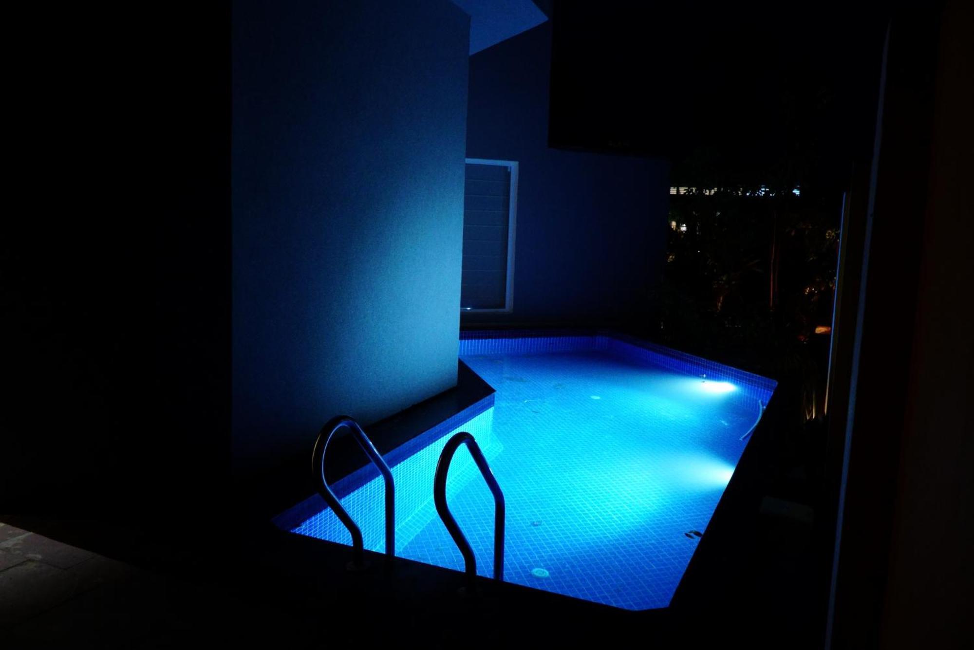 V Hotels And Resorts Chirala Kültér fotó
